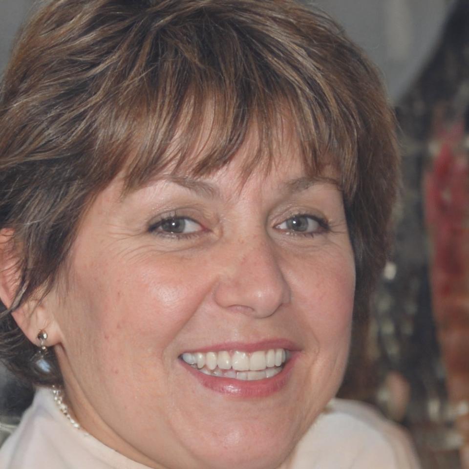 Siobhan Treacy, Lead UX Designer at MeshConnChannel